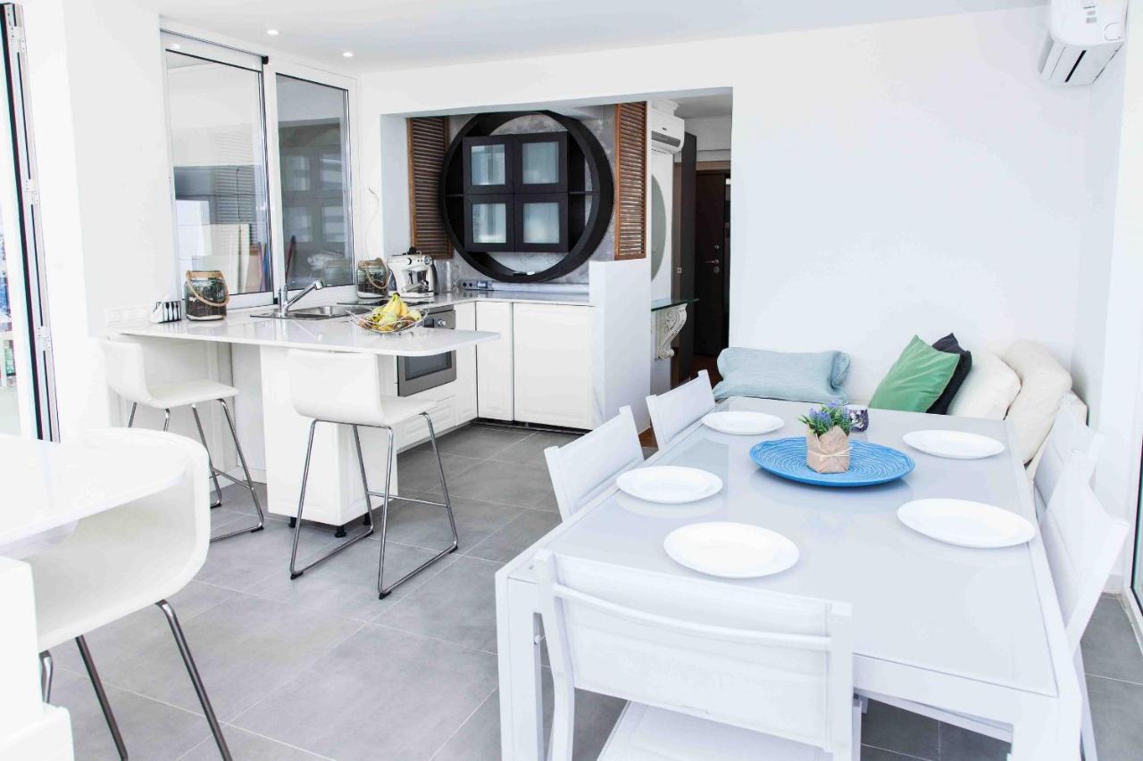 شقة أثينا  في Gorgeous Penthouse With Private Jacuzzi And Amazing View! المظهر الخارجي الصورة